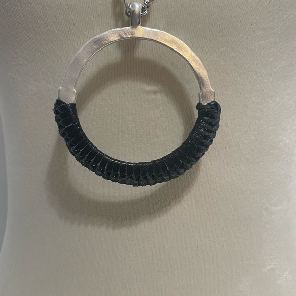 *NEW Patricia Nash Carmelina Silver Ox Necklace - Picture 3 of 3